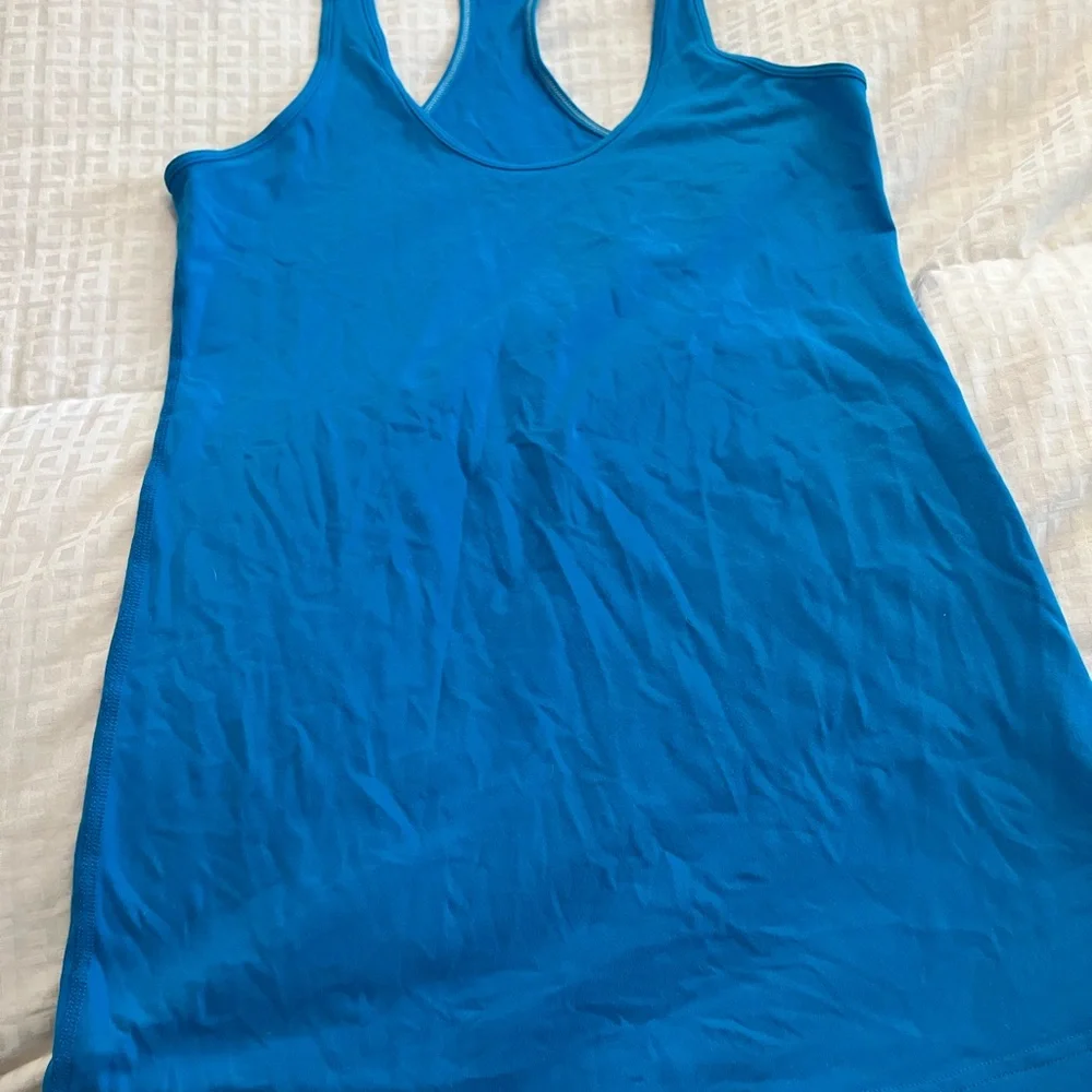 Lululemon Racerback Tank size 6 - Picture 2 of 3